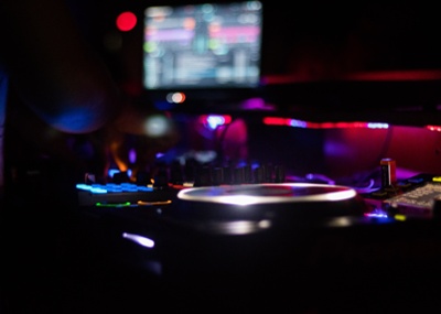 Service-Fred-DJ Service-Fred-DJ